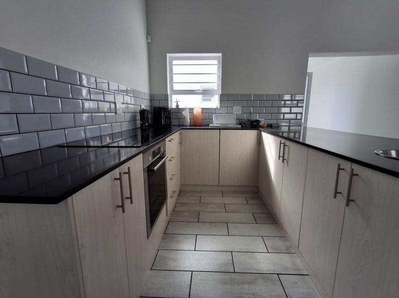 To Let 3 Bedroom Property for Rent in Lampiesbaai Western Cape